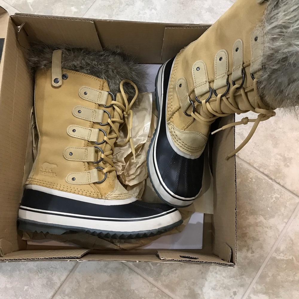 Sorel Joan of Arctic Boots